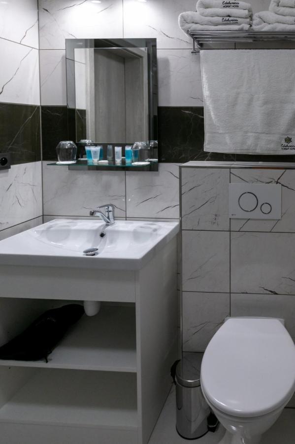 Wellness Hotel Edelweiss リベレツ エクステリア 写真