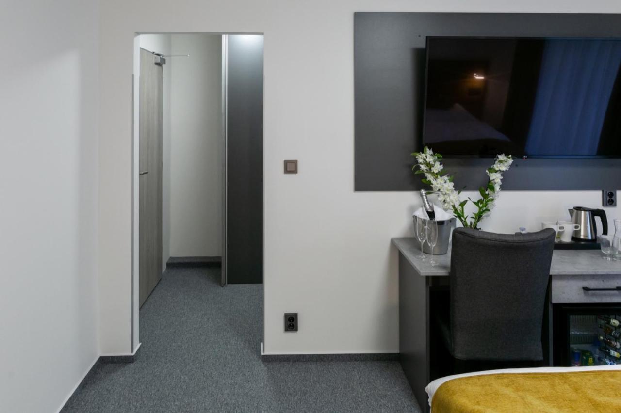 Wellness Hotel Edelweiss リベレツ エクステリア 写真