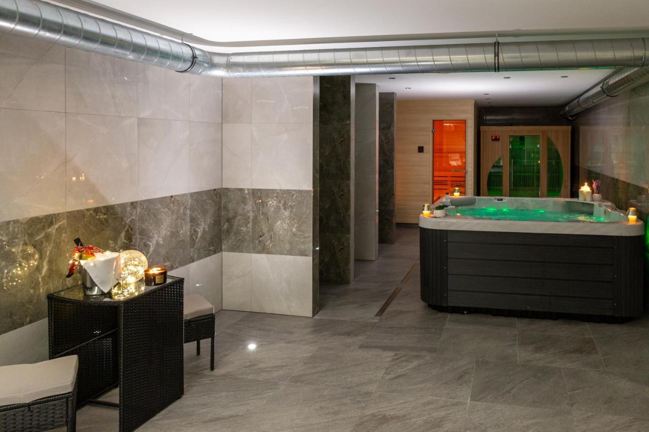 Wellness Hotel Edelweiss リベレツ エクステリア 写真